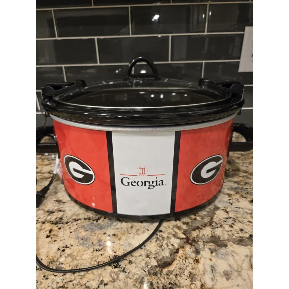 UGA Georgia Bulldogs 6-Quart Cook & Carry Crock-Pot - Tailgating- Tested Working